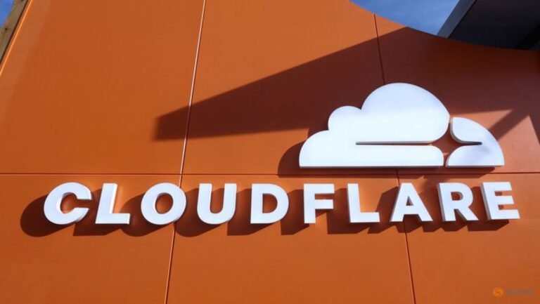 Cloudflare restores services after minor dashboard outage